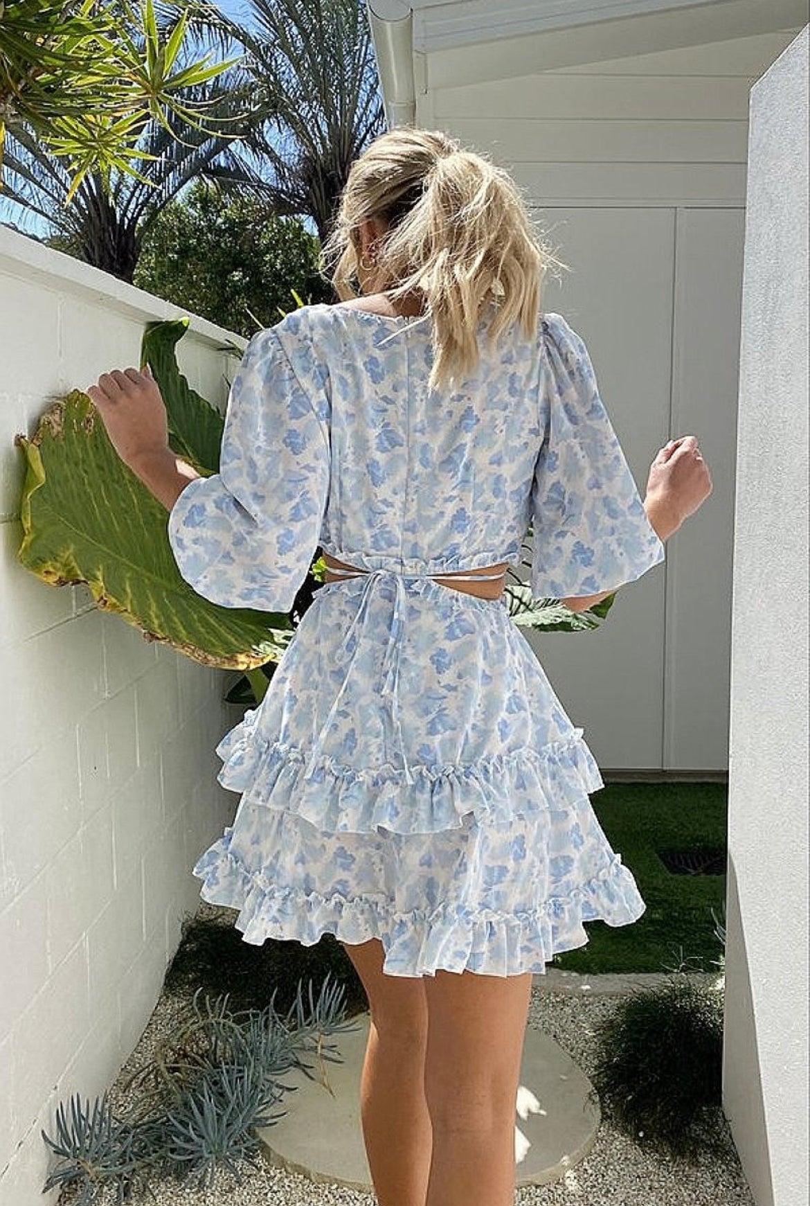 Blue floral waist cut out dress